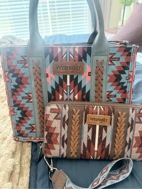 Wrangler Aztec Print Small Tote Bag and Wallet